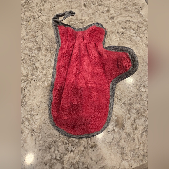 Norwex Dusting Mitt - Picture 2 of 3